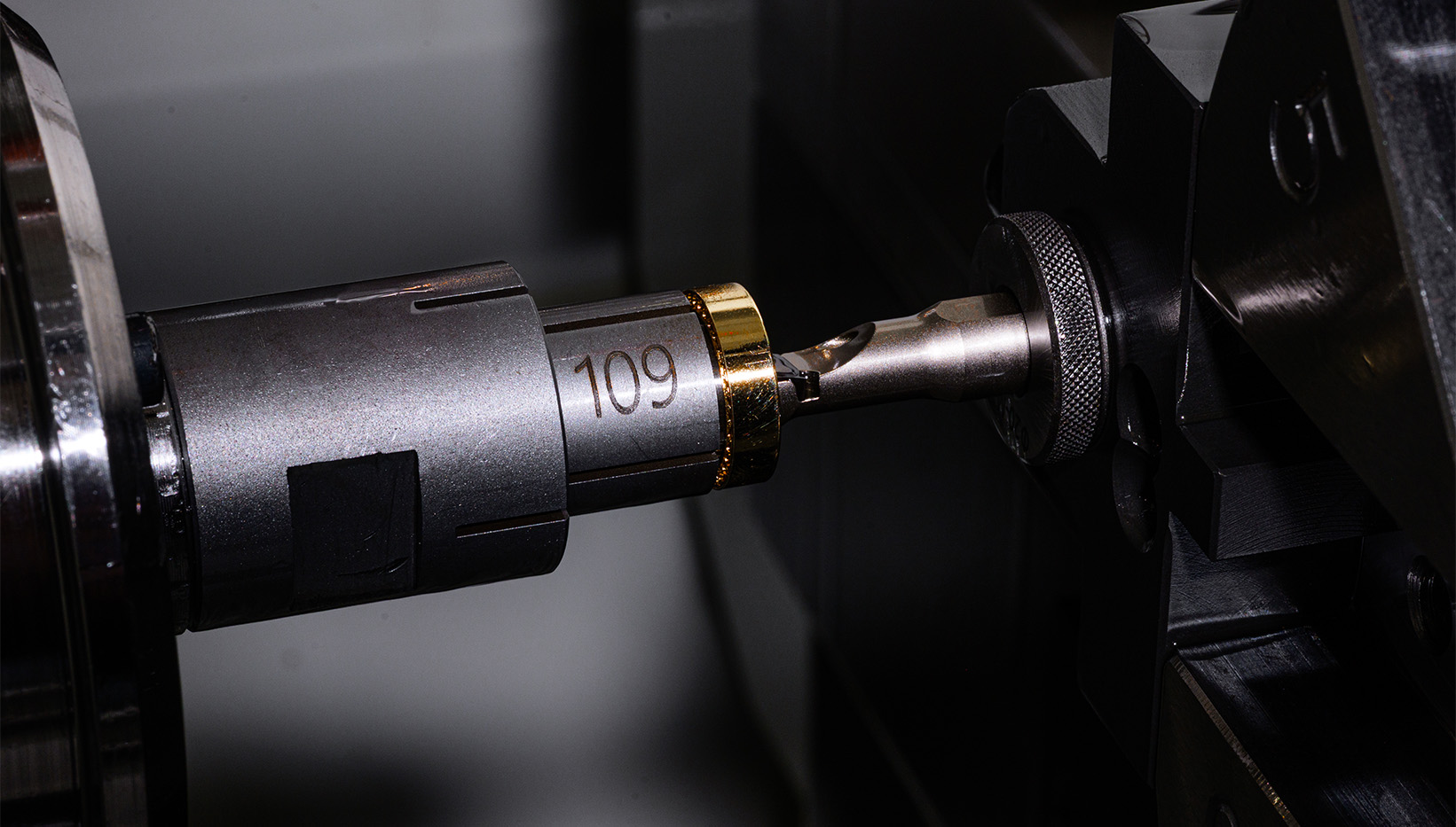 cassa orologio dorata