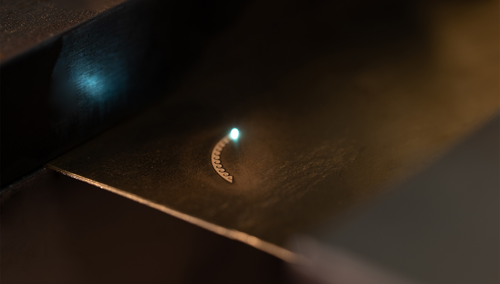 cassa orologio dorata