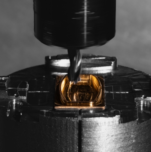 incisione targhetta orologio bovo